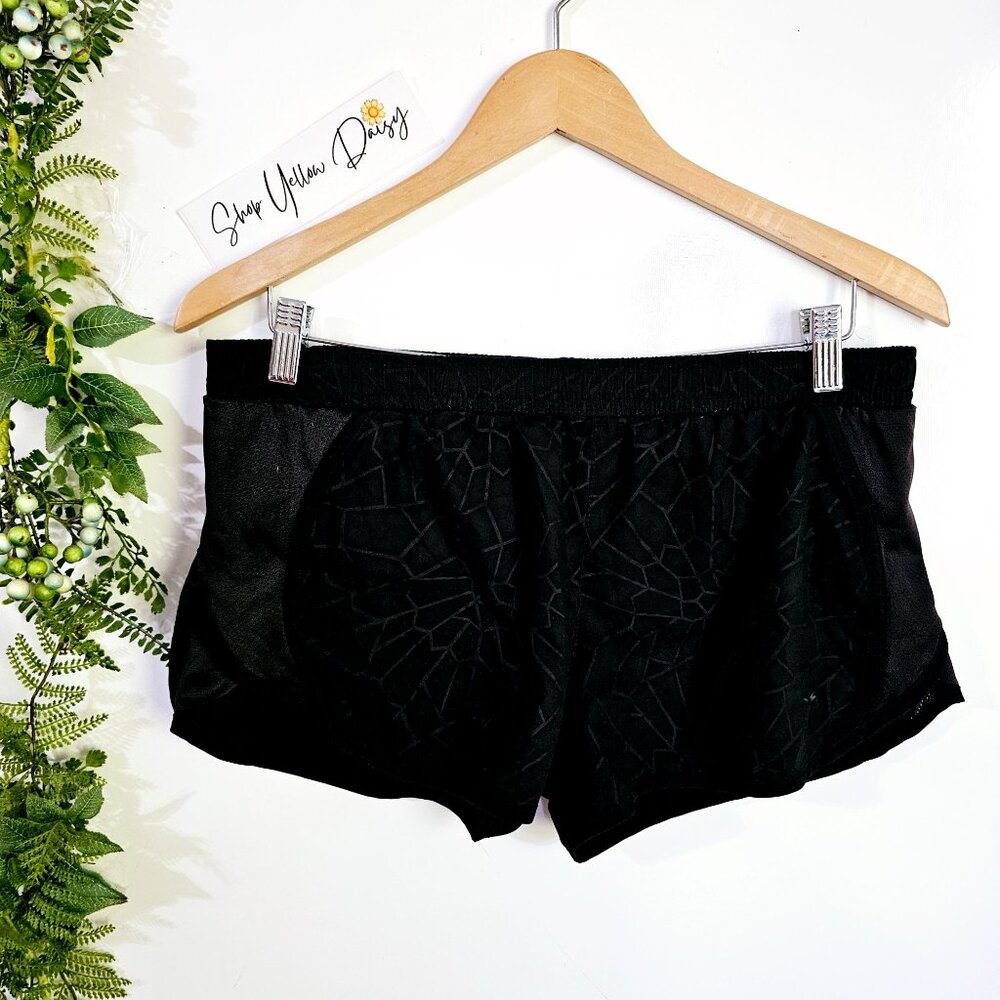 Old Navy Active Black Geometric Running Shorts‎ Mesh Panels Sporty Gym S